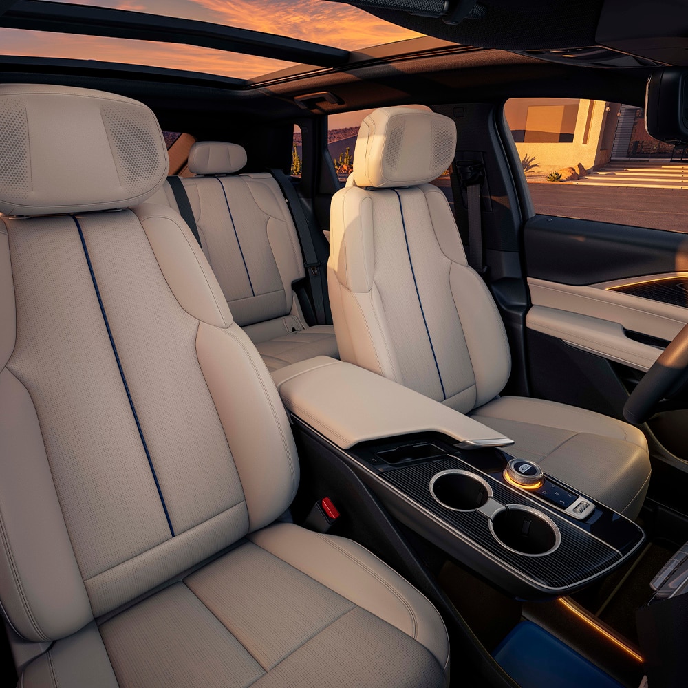 Asientos e interior de lujo en tu nueva SUV eléctrica, Cadillac Lyriq